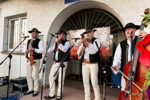 VI Noc Świętojańska w Tenczynku fot. Marian Lewicki
