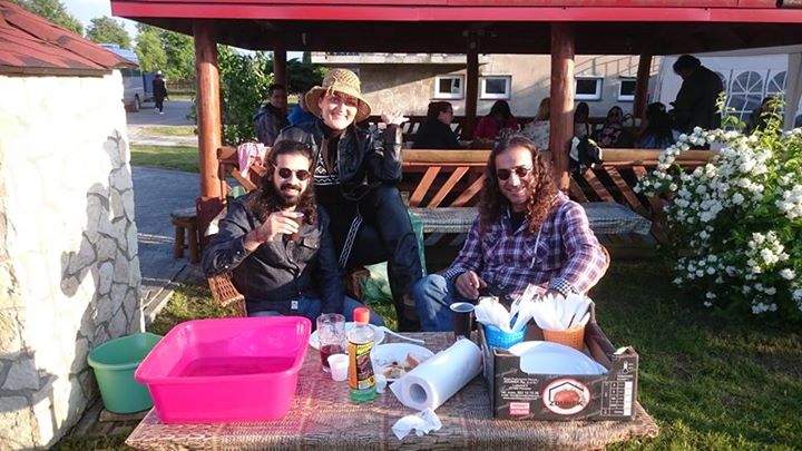 10411297_1639112516300894_339569914137160535_n  