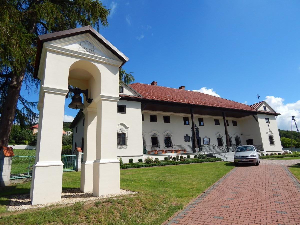 13570162_1124918000908695_1183597329_o