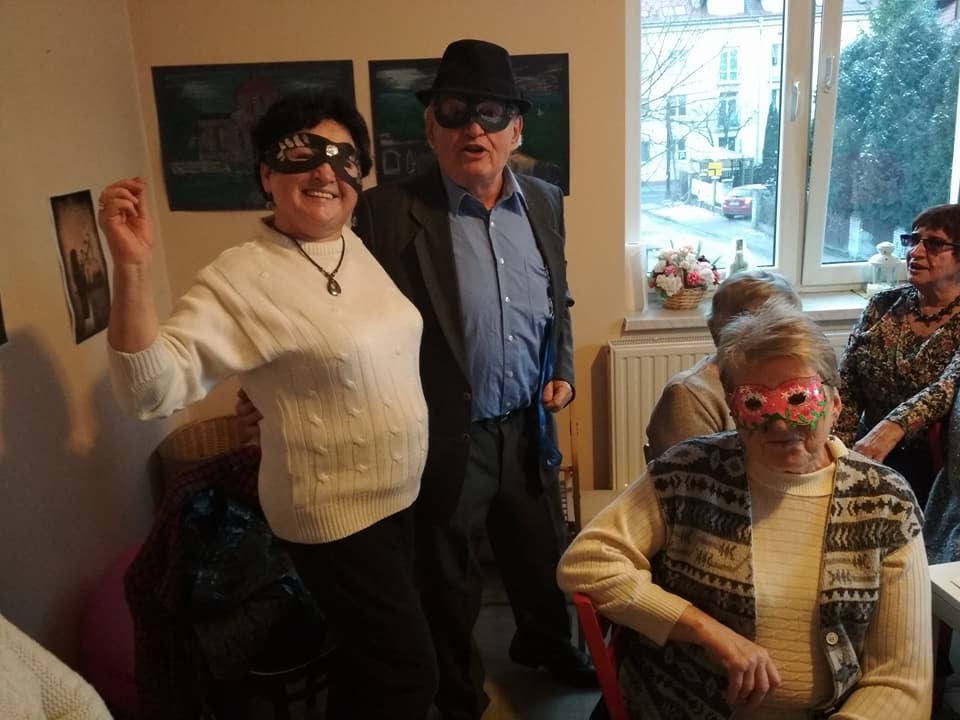 27752125_1538455442858767_4191664944568295340_n