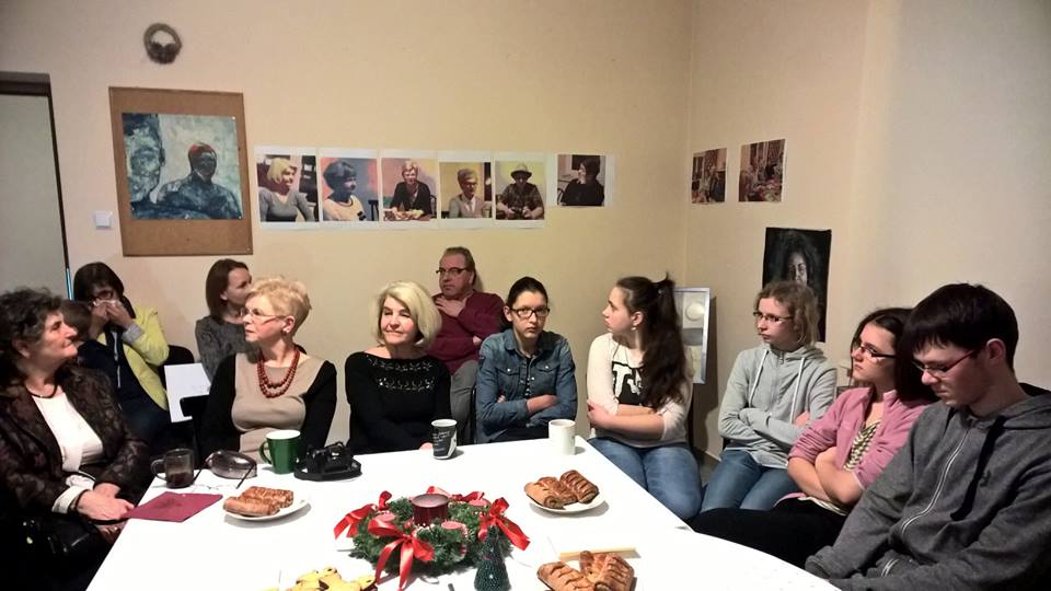 734779_933432166694434_4294215496530717077_n